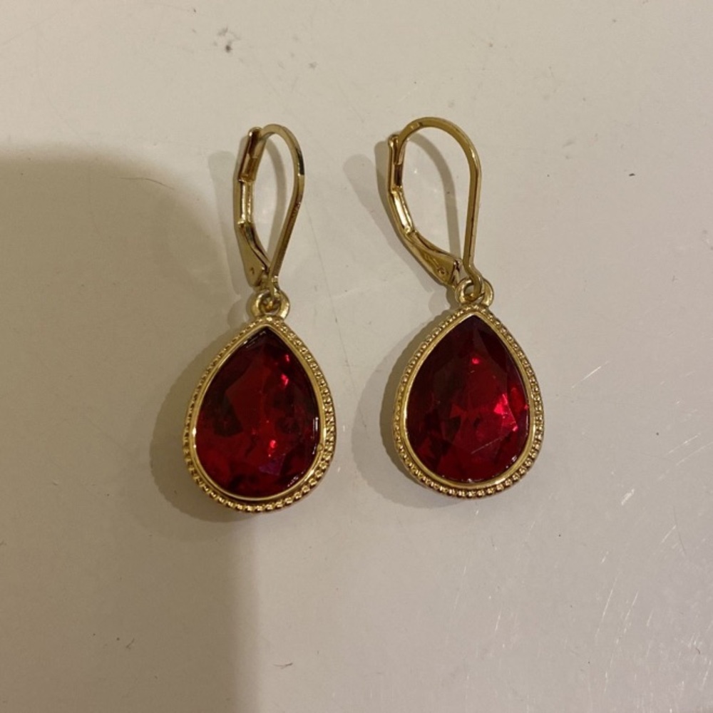 🔴Jewelry Set Ring And Nine West Ruby Red Earrings🔴